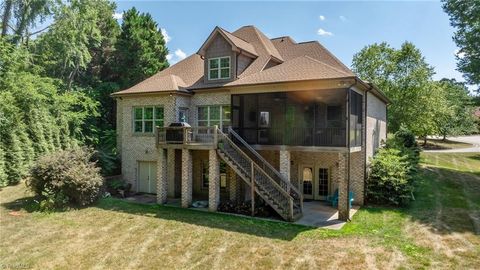 A home in Bermuda Run