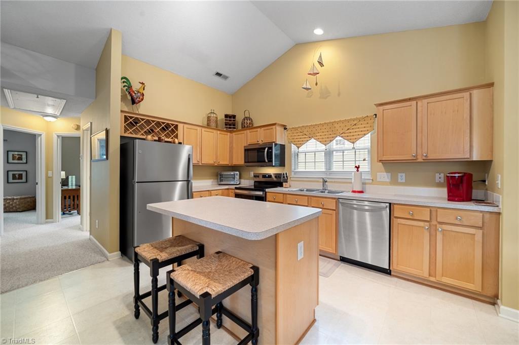 4800 Corinthian Way, Greensboro, North Carolina image 7
