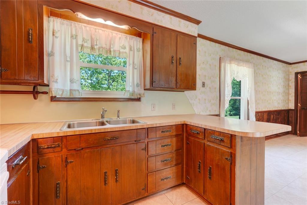 159 Honeysuckle Lane, Reidsville, North Carolina image 18