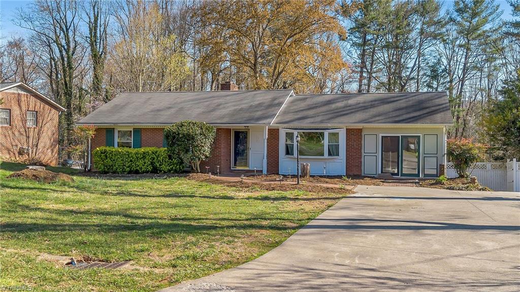 490 Mark Lane, North Wilkesboro, North Carolina image 1