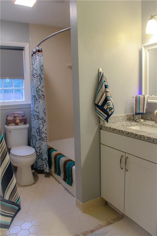 4503 Radnor Drive, Greensboro, North Carolina image 24