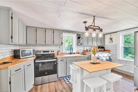 Vacant Land For Sale - 922 Prathers Creek Church Road<br/> Laurel Springs, NC 28644