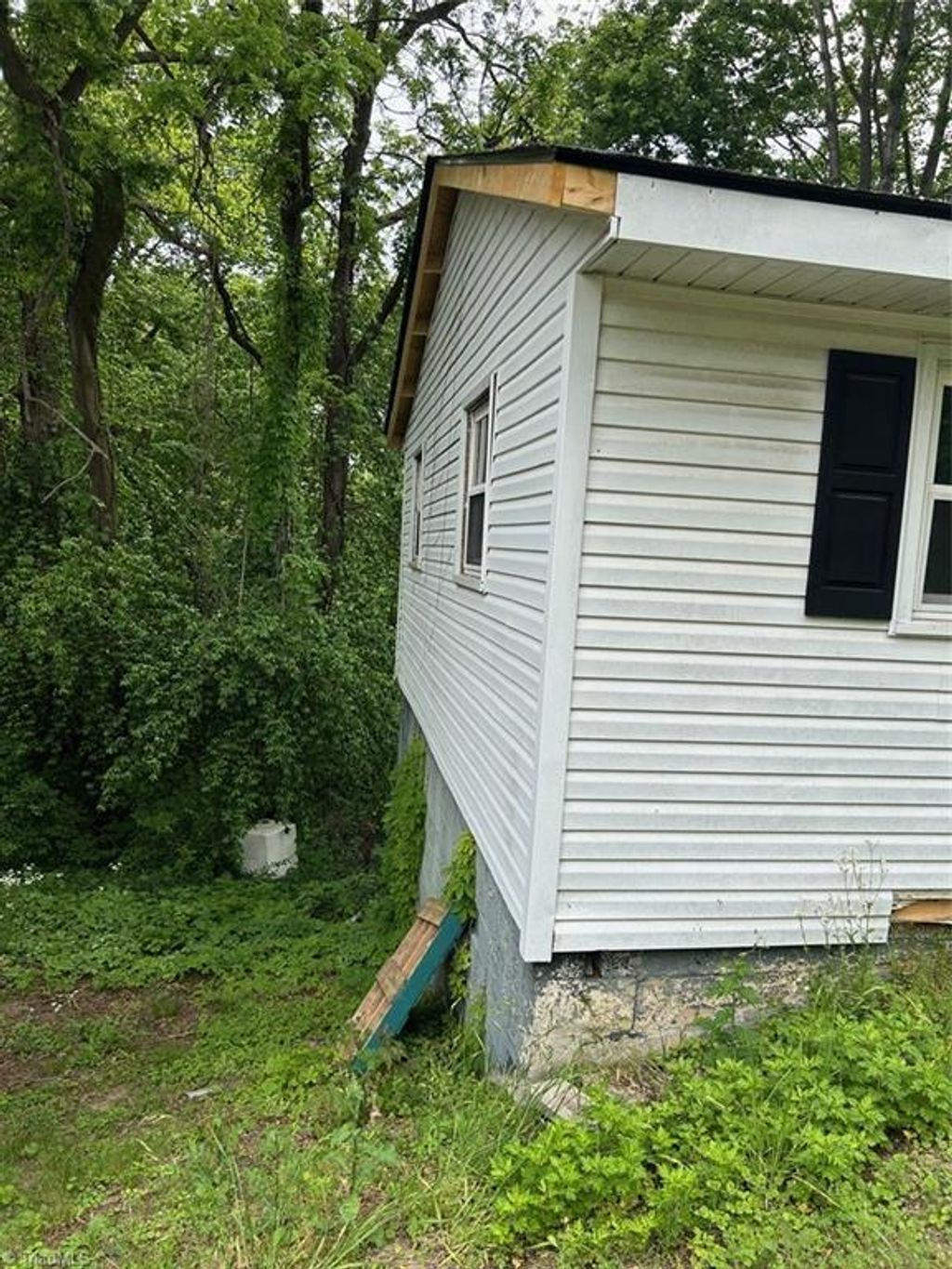 Photo of 619 Lincoln Street, Reidsville, NC 27320 (MLS # 1207336)