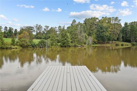 A home in Kernersville