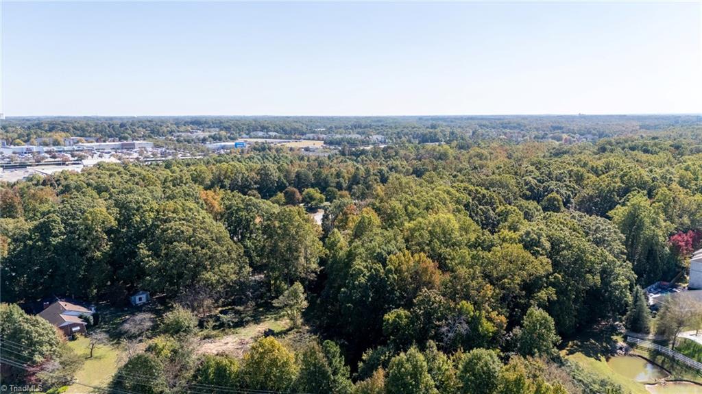 4529 W Wendover Avenue