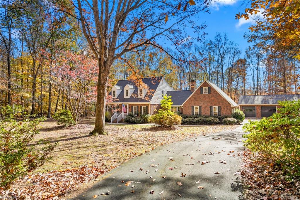 4813 Carlson Valley Road