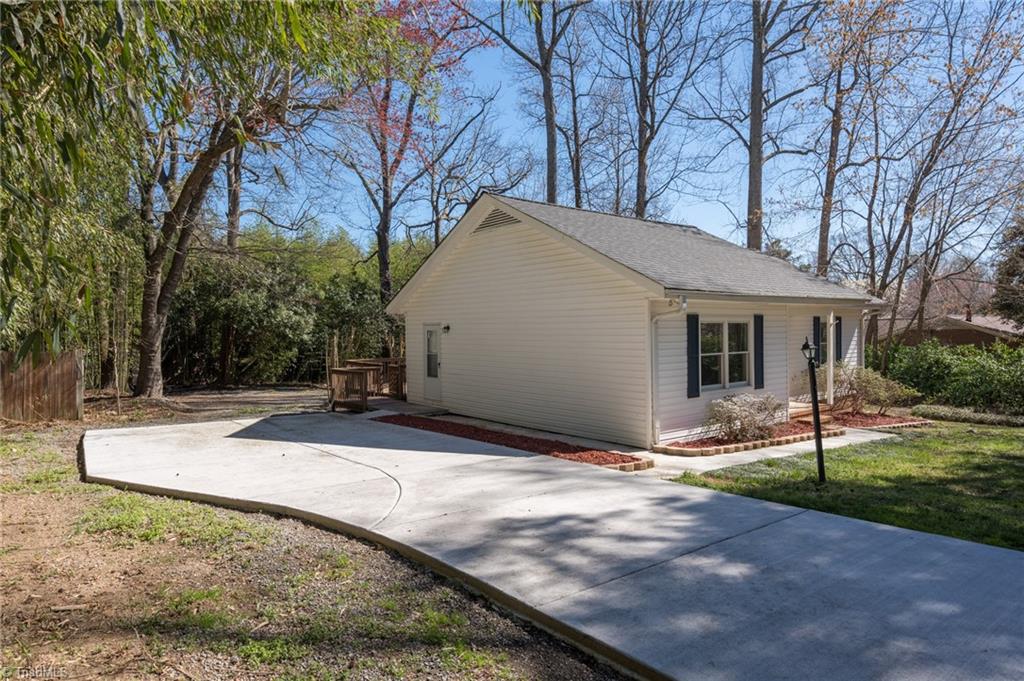 Photo 40 of 41 of 105 Debanne Road house