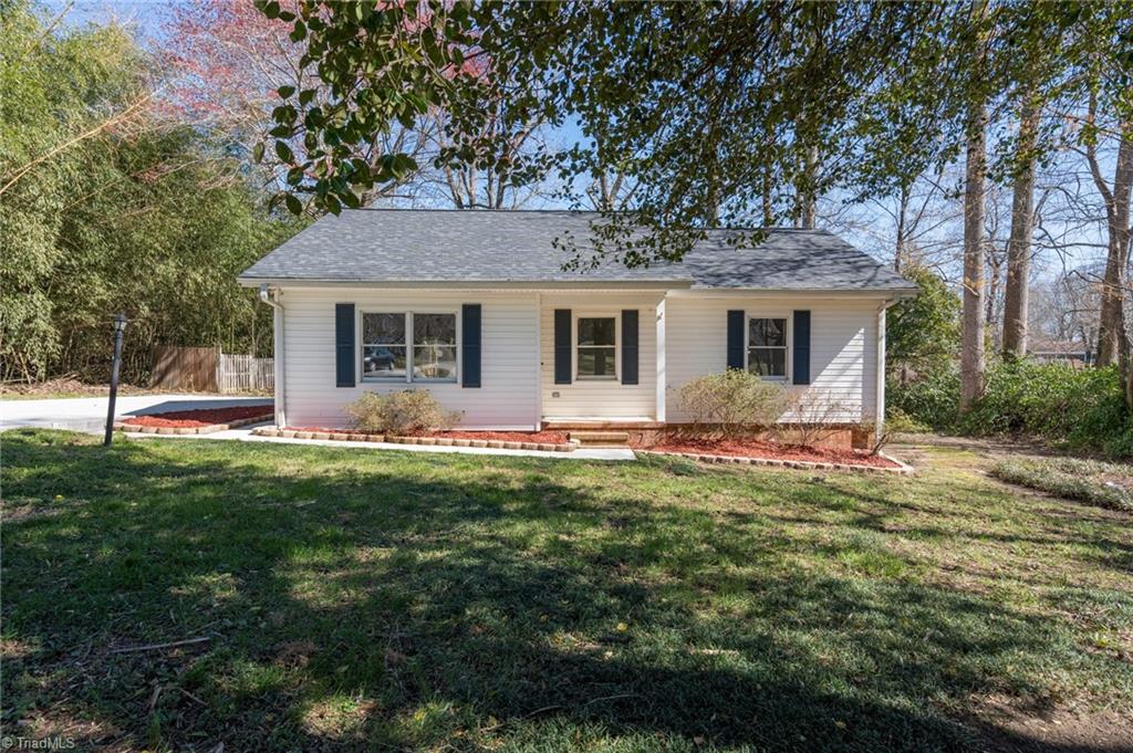 Photo 1 of 41 of 105 Debanne Road house