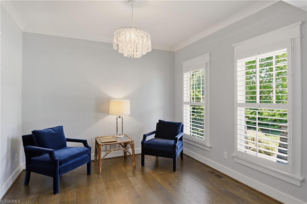 527 Lissara Lodge Drive