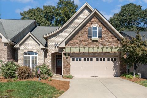 Townhouse For Sale - 129 Lake Louise Drive<br/> Davie County, Mocksville, NC 27028