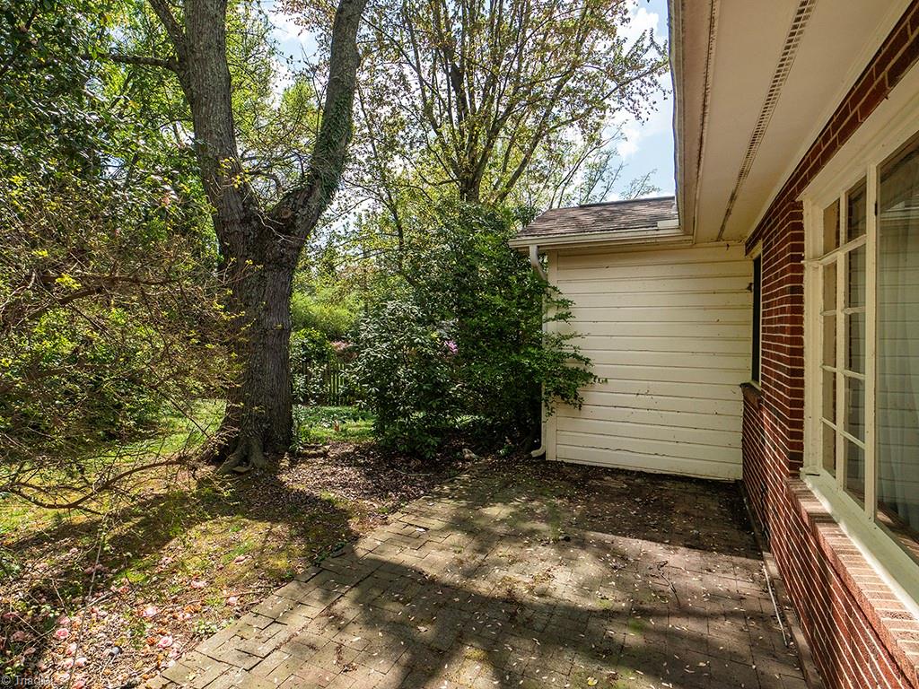 1119 W Cornwallis Drive, Greensboro, North Carolina image 32