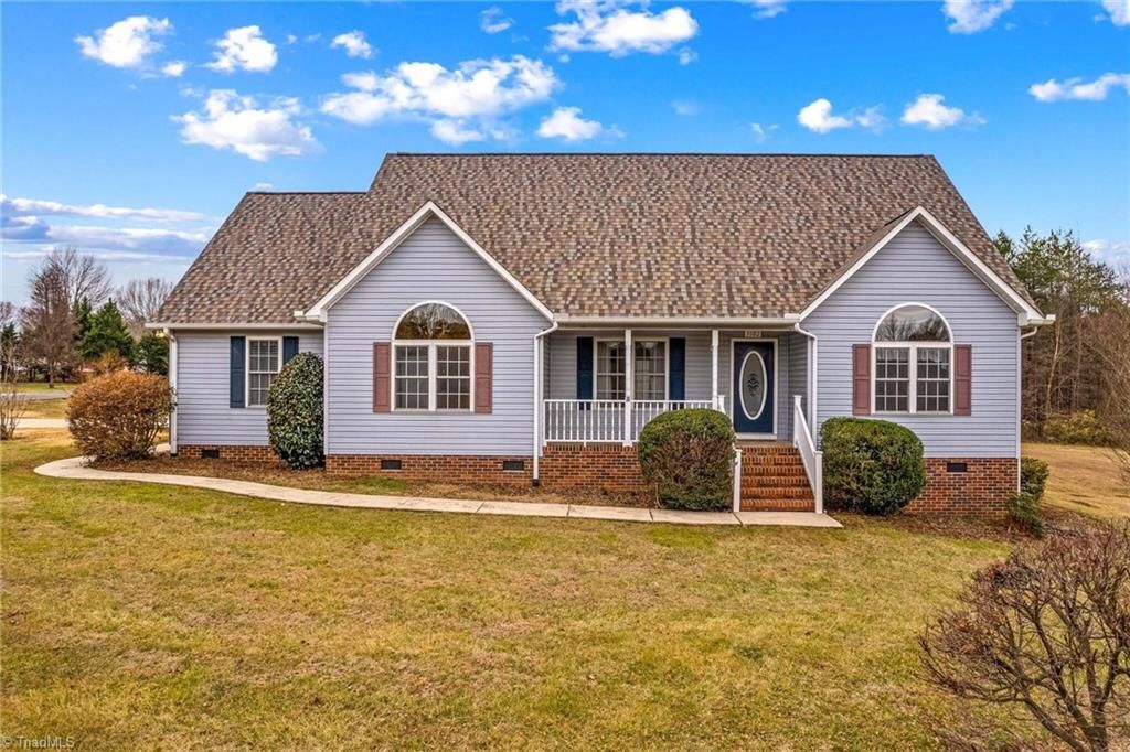 Photo of 1082 Kingsway Drive, Salisbury, NC 28146 (MLS # 1207760)