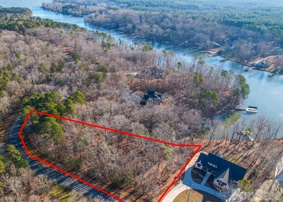 722 EMERALD BAY DR, SALISBURY, NC 28146 - Image 48da9cccc89bfd90fa26daa1e1eb8a4c/874297800