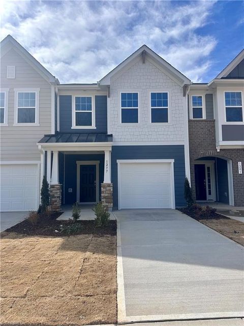 Townhouse For Sale - 1277 Hammond Drive<br/> Mebane, NC 27302