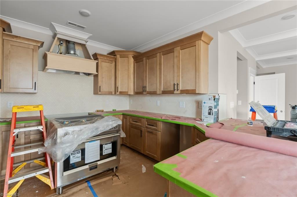 Winston-Salem, North Carolina 27106, United States, 4 Bedrooms Bedrooms, ,4 BathroomsBathrooms,Residential,Active,53345