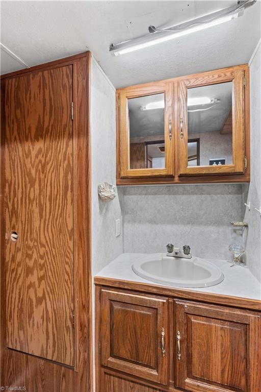 1595 Cheatham Ford Road, Hiddenite, North Carolina image 44