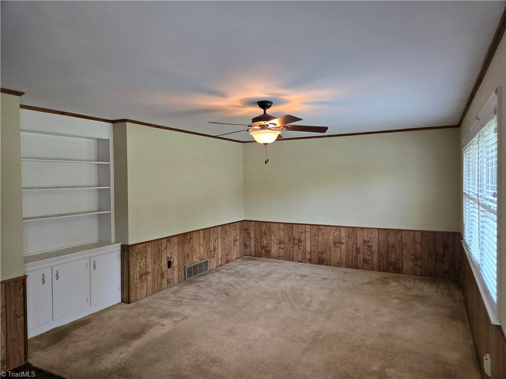 314 Hillcrest Drive, Elkin, North Carolina image 2