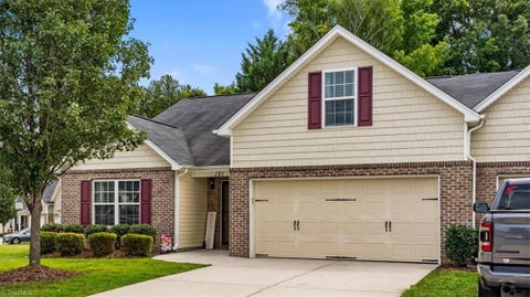 Townhouse For Sale - 121 Bouldin Court<br/> Randolph County, Trinity, NC 27370