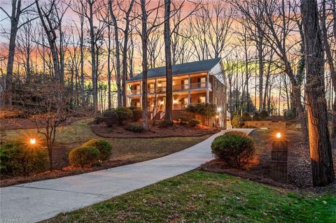 Homes For Sale - 3829 Tangle Oak Drive<br/> Forsyth County, Clemmons, NC 27012