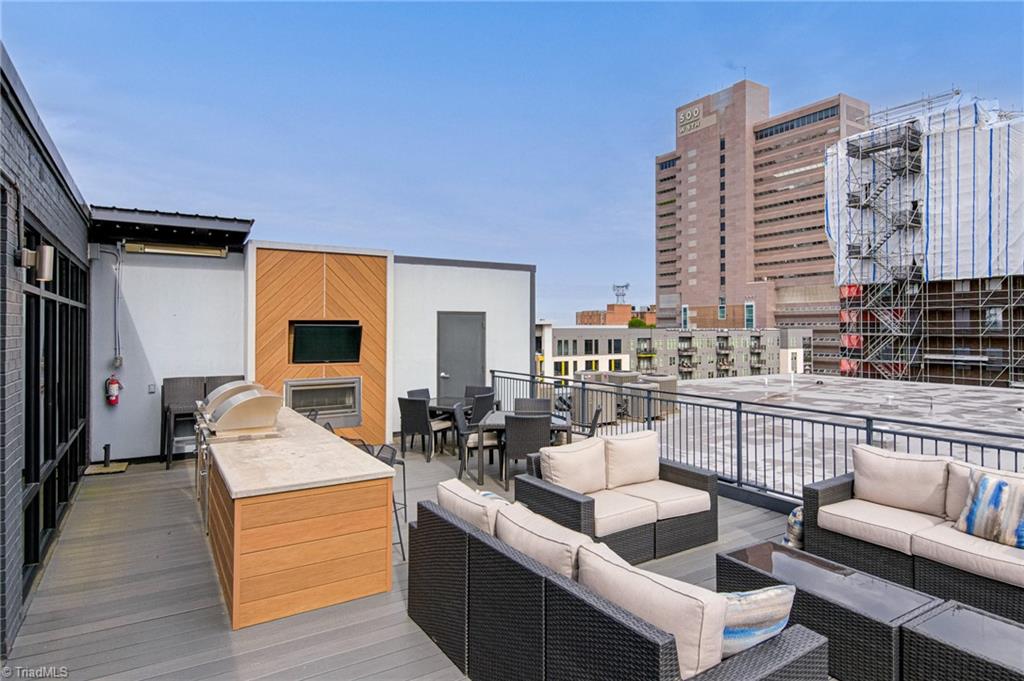 Winston-Salem, North Carolina 27101, United States, 2 Bedrooms Bedrooms, ,2 BathroomsBathrooms,Residential,Active,122058