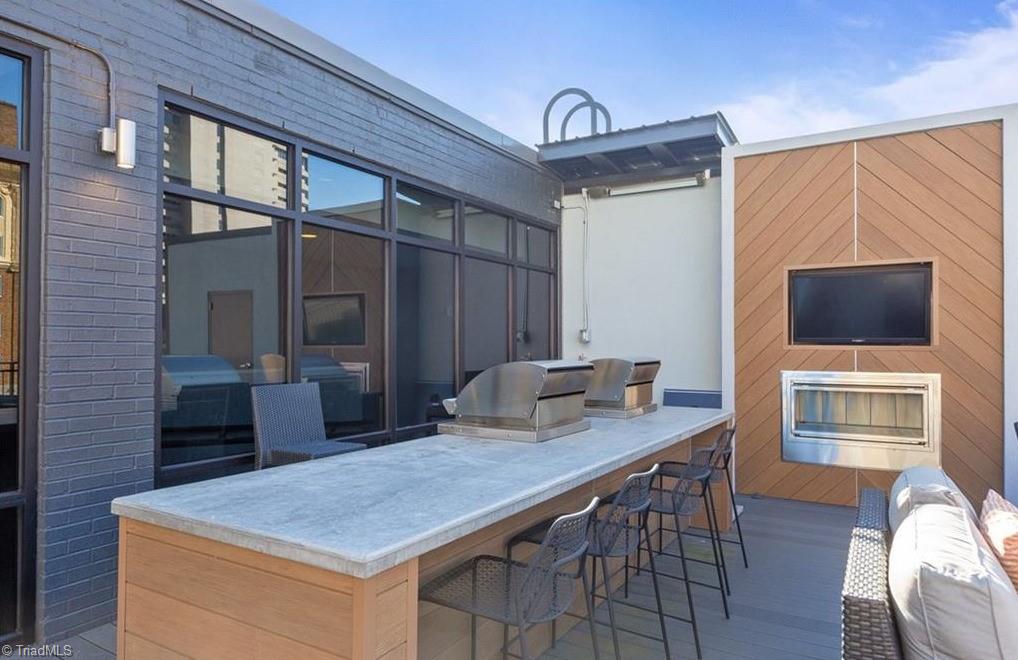 Winston-Salem, North Carolina 27101, United States, 2 Bedrooms Bedrooms, ,2 BathroomsBathrooms,Residential,Active,122058