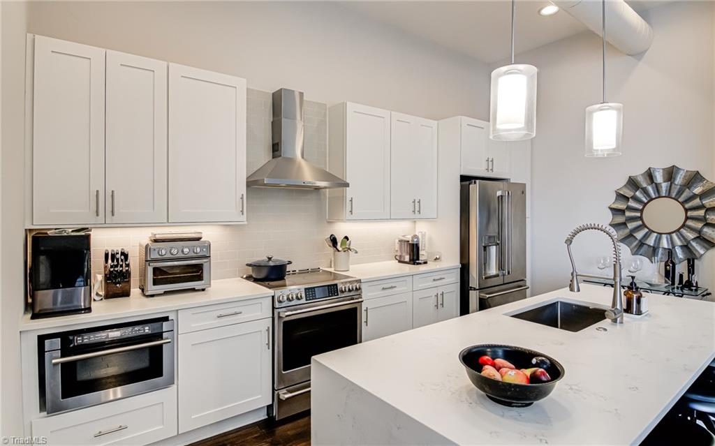 Winston-Salem, North Carolina 27101, United States, 2 Bedrooms Bedrooms, ,2 BathroomsBathrooms,Residential,Active,122058