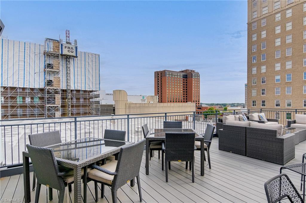 Winston-Salem, North Carolina 27101, United States, 2 Bedrooms Bedrooms, ,2 BathroomsBathrooms,Residential,Active,122058