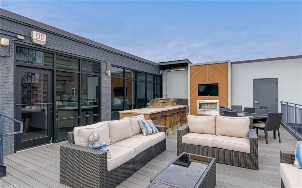 Winston-Salem, North Carolina 27101, United States, 2 Bedrooms Bedrooms, ,2 BathroomsBathrooms,Residential,Active,122058