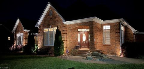 2297 Ashford Drive Winston-Salem NC 27103