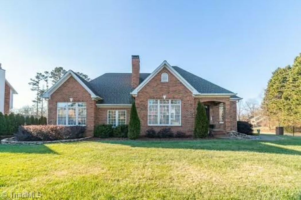 Photo of 2297 Ashford Drive, Winston-Salem, NC 27103 (MLS # 1205029)