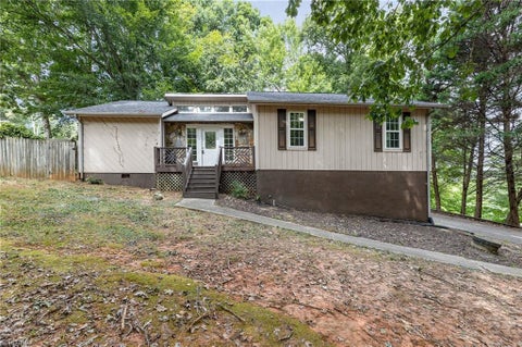 Homes For Sale - 4388 Cooper Road<br/> Winston-Salem, NC 27127