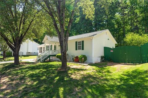 Single Family Residence in Winston Salem NC 3816 Spring Branch Drive 1.jpg