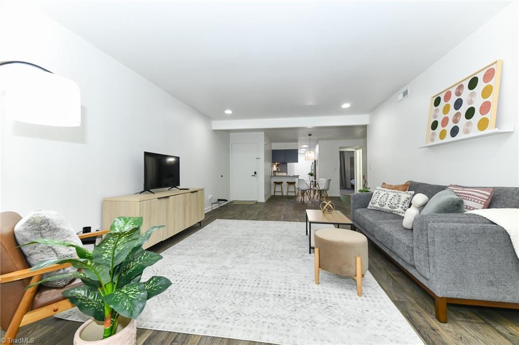 1510 Benjamin Parkway B