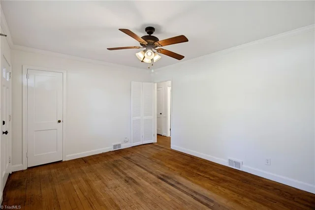 2708 Rockwood Road, photo 5 of 34