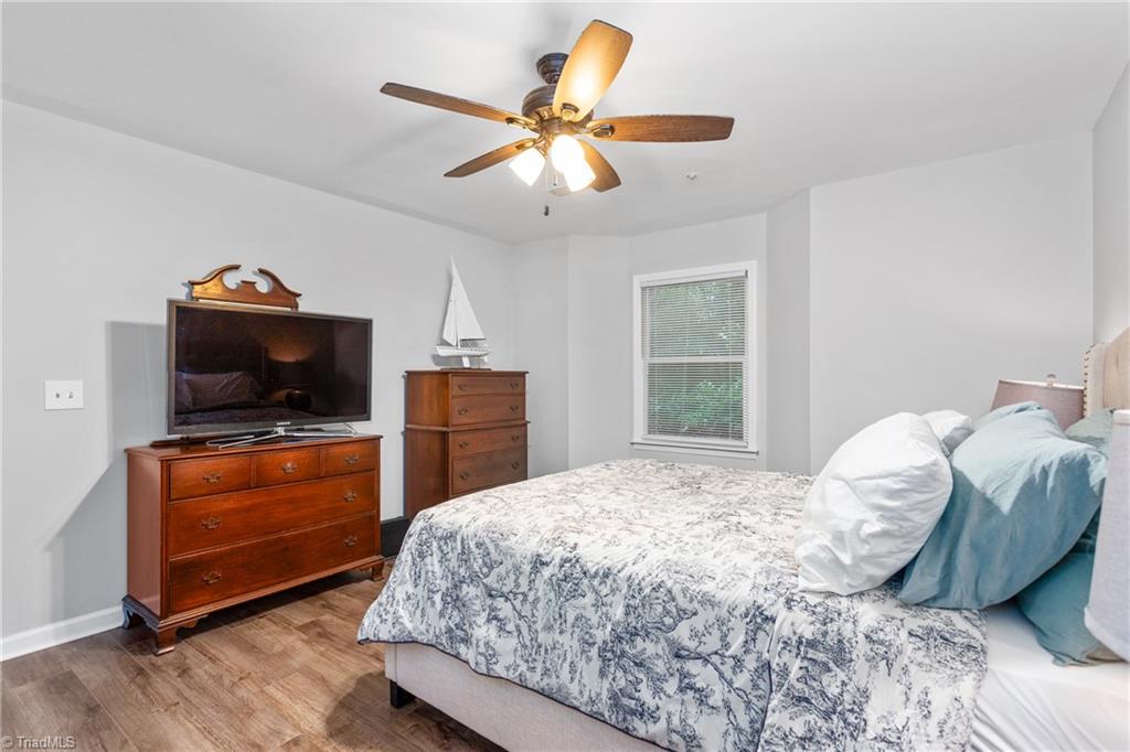 5934 W Friendly Avenue #F, Greensboro, North Carolina image 15