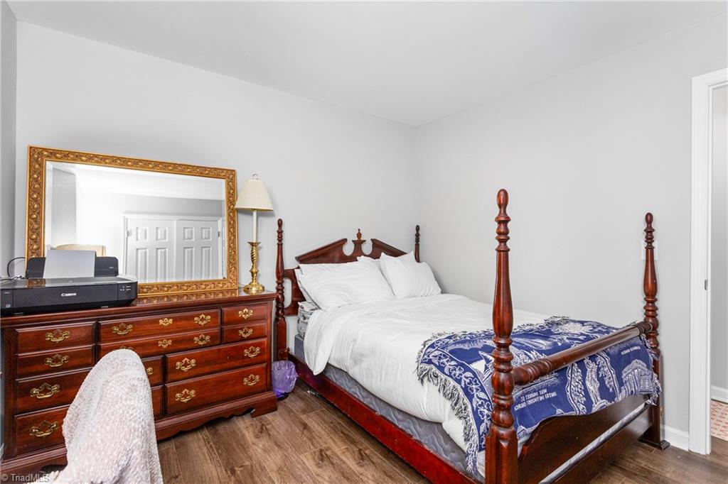 5934 W Friendly Avenue #F, Greensboro, North Carolina image 12