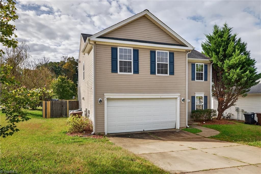 Photo of 3518 Panarama Drive, Greensboro, NC 27405 (MLS # 1210398)