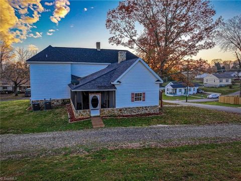 A home in Pilot Mountain