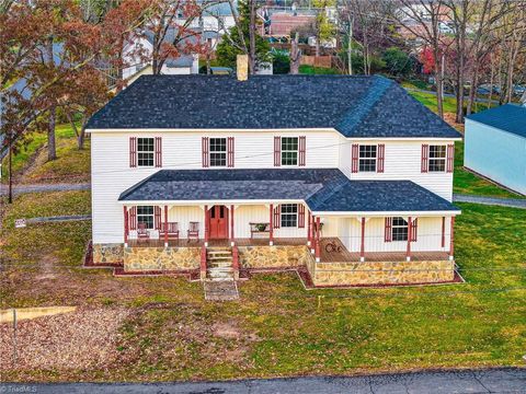 A home in Pilot Mountain