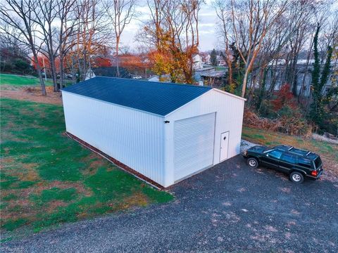 A home in Pilot Mountain