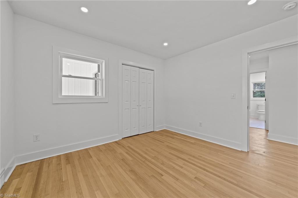 3807 W Friendly Avenue, Greensboro, North Carolina image 14