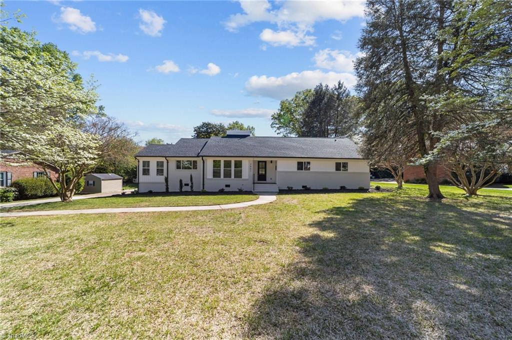 3807 W Friendly Avenue, Greensboro, North Carolina image 1