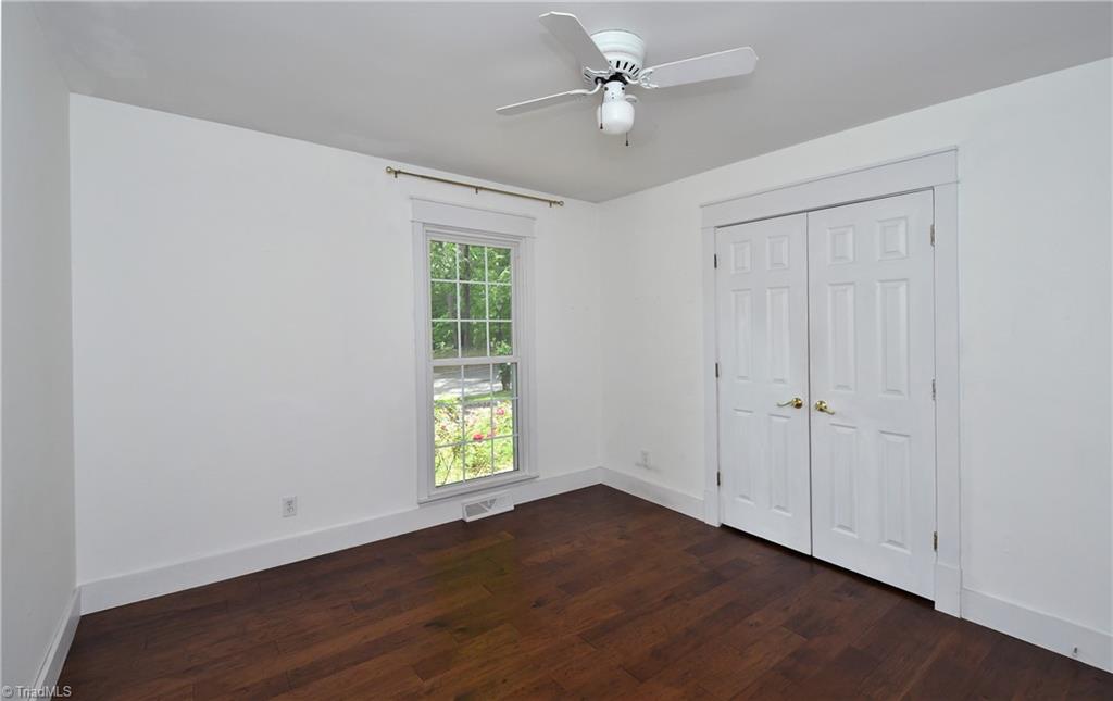 401 Havershire Drive, Jamestown, North Carolina image 18