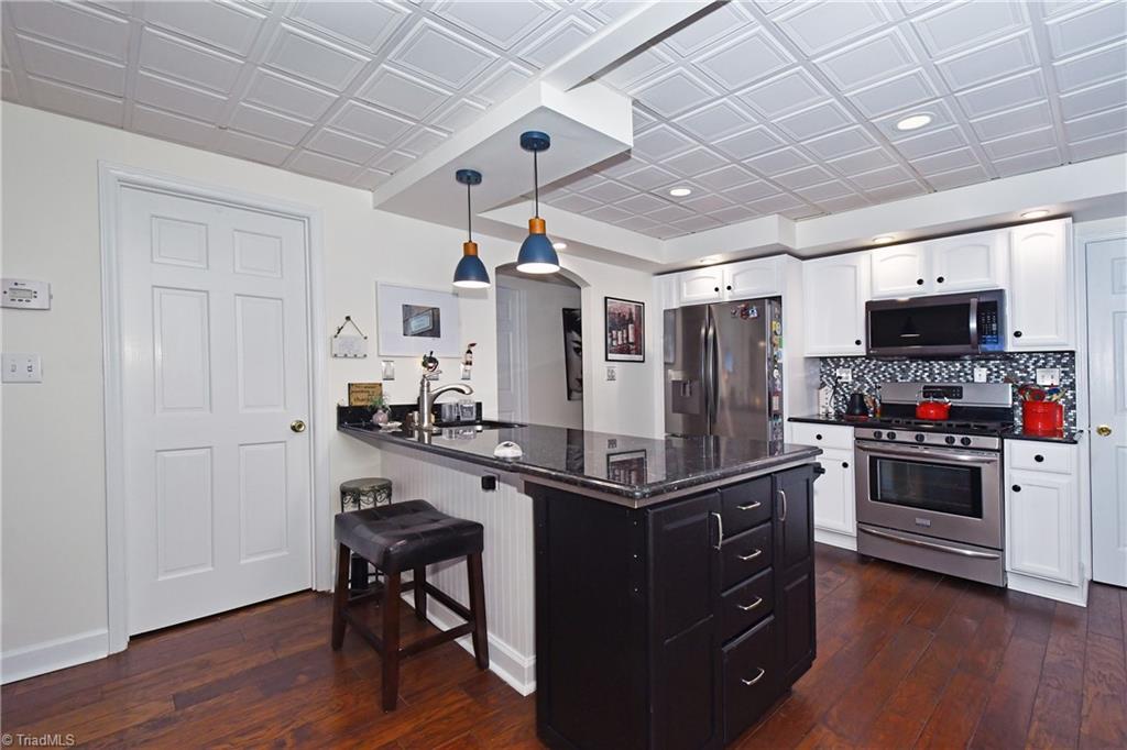401 Havershire Drive, Jamestown, North Carolina image 23