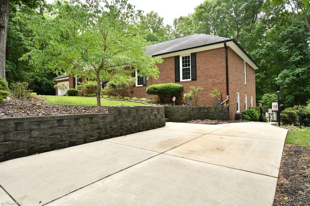 401 Havershire Drive, Jamestown, North Carolina image 5