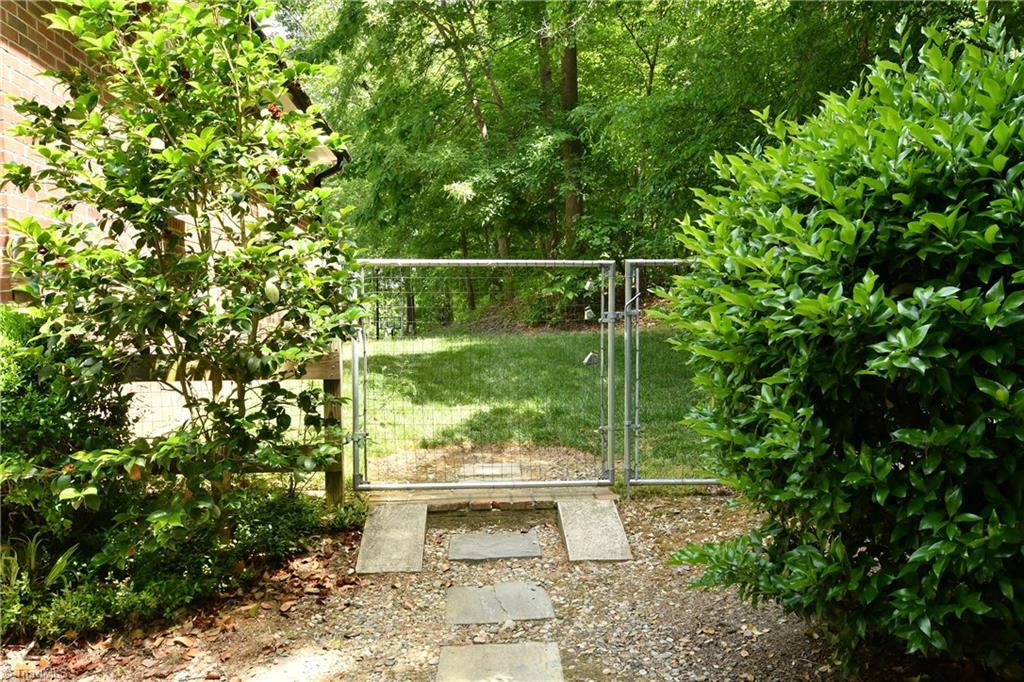 401 Havershire Drive, Jamestown, North Carolina image 34