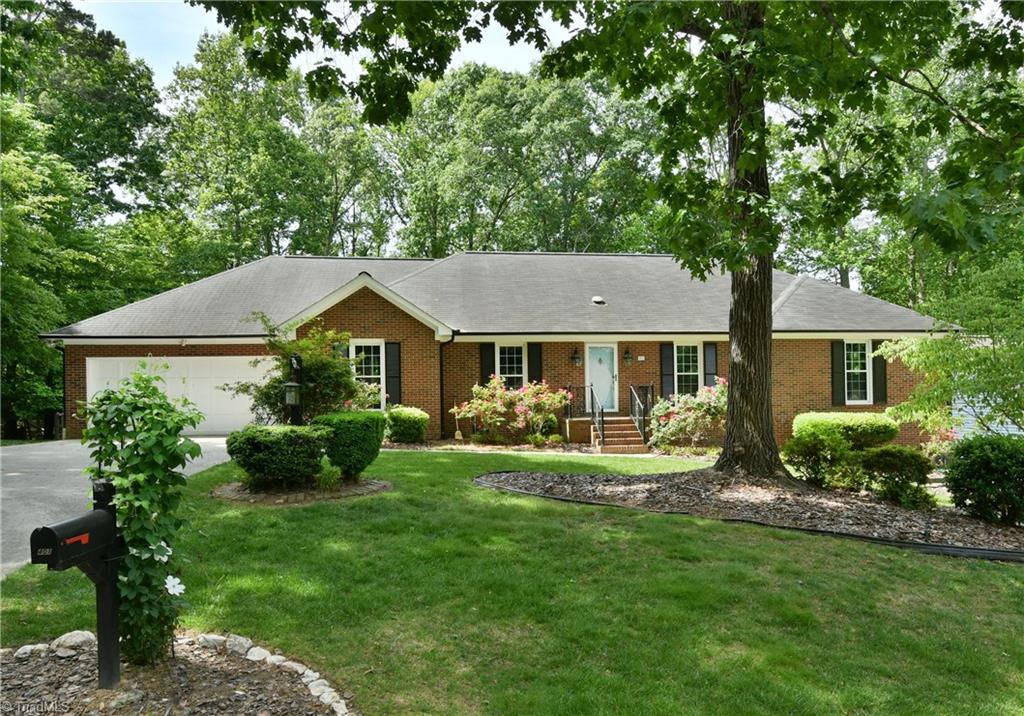 401 Havershire Drive, Jamestown, North Carolina image 1