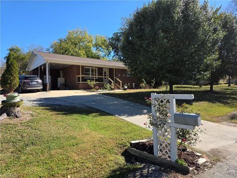 502 6th Street Spencer NC 28159