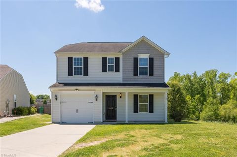 663 Switchback Court, High Point, NC 27265 - MLS#: 1140676