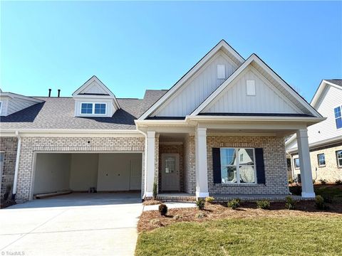 Townhouse For Sale - 4246 Quartersaw Lane<br/> Clemmons, NC 27012